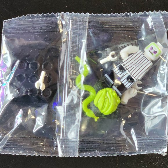 Beetlejuice Custom Mini Block Figure, Lego Style - Picture 7 of 7
